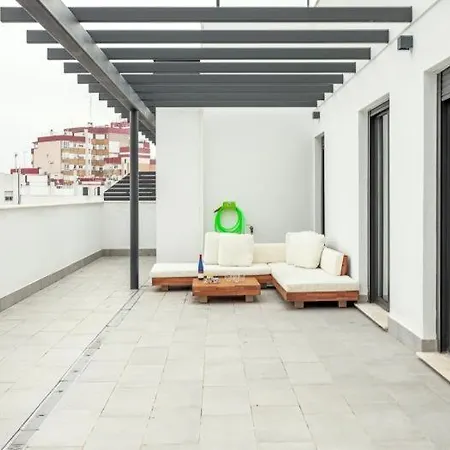Tejares Luxury Penthouse En Triana - Gran Terraza, Piscina & Parking Privados