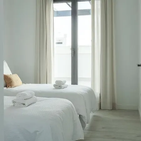 Tejares Luxury Penthouse En Triana - Gran Terraza, Piscina & Parking Privados *