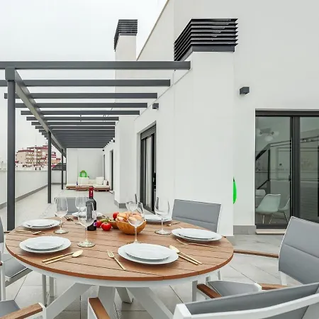 Apartment Tejares Luxury Penthouse En Triana - Gran Terraza, Piscina & Parking Privados Seville