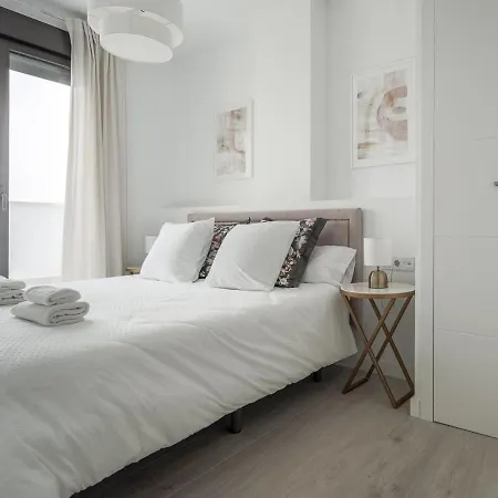 Apartment Tejares Luxury Penthouse En Triana - Gran Terraza, Piscina & Parking Privados Seville