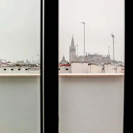 Apartment Tejares Luxury Penthouse En Triana - Gran Terraza, Piscina & Parking Privados Seville