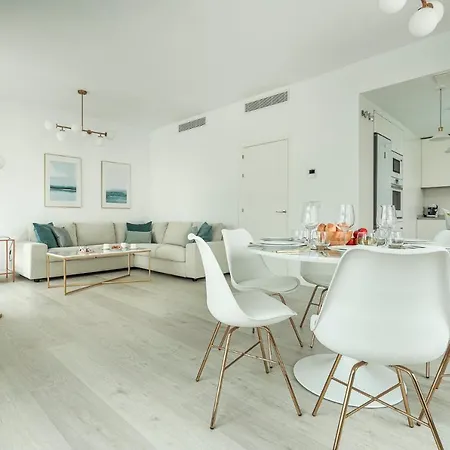 Tejares Luxury Penthouse En Triana - Gran Terraza, Piscina & Parking Privados Apartment *