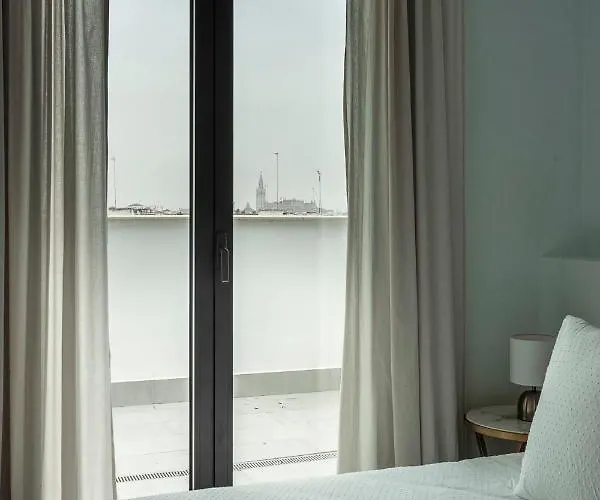 Tejares Luxury Penthouse En Triana - Gran Terraza, Piscina & Parking Privados *