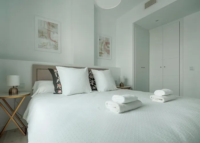 Tejares Luxury Penthouse En Triana - Gran Terraza, Piscina & Parking Privados Appartement