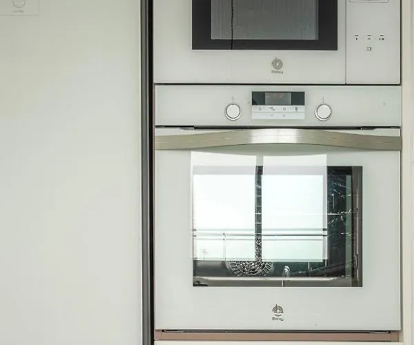 Tejares Luxury Penthouse En Triana - Gran Terraza, Piscina & Parking Privados