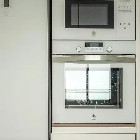Tejares Luxury Penthouse En Triana - Gran Terraza, Piscina & Parking Privados